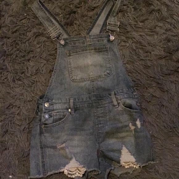 Blue overall shorts - Picture 1 of 3